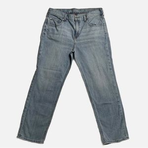 (4 for $20) EDDIE BAUER Boyfriend Crop Light Wash Jean